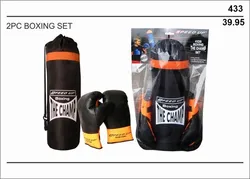 שק אגרוף וכפפות